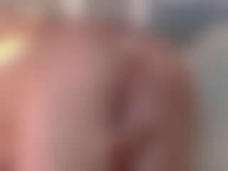TaraHarris's Live Sex Cam Show