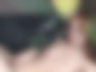ToshaEbbingとのライブチャットショー - CamsodaのBig Tits Small Tits