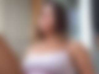 Live cam show with WilmaPuskas - Brown Eyes on Camsoda
