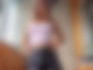Live cam show with WilmaPuskas - New Brown Eyes on Camsoda