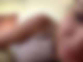Live cam show with WilmaPuskas - Control on Camsoda