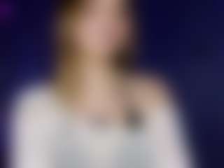 Live cam show with Ella - Teen (18+) on Dolls Live