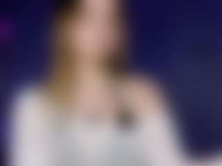 Live cam show with Ella - Role Play on chickslive.net
