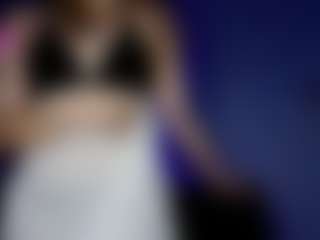 Live cam show with Ella - Brown Eyes Teen (18+) on friskycurves.com