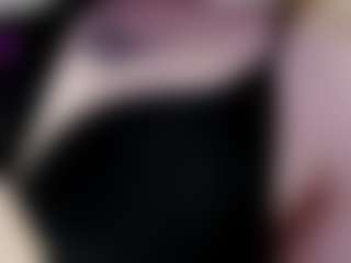 Live cam show with Ella - Strip on alttransgirls