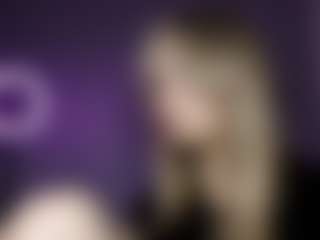Live cam show with Ella - Athletic Amateur on WildCum