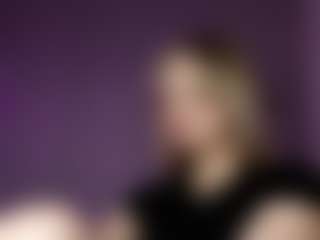 Ella's Live Sex Cam Show