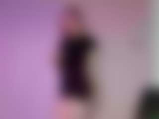 Ella's Live Sex Cam Show