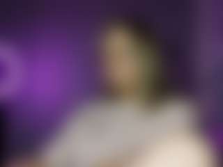 Live cam show with Ella - College Teen (18+) on eurowanks.com