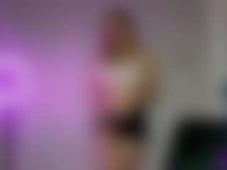 Live cam show with Ella - Amateur on SpunkLive