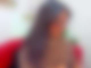 Live cam show with Aria-Rosee - New Brown Eyes on live18s.com