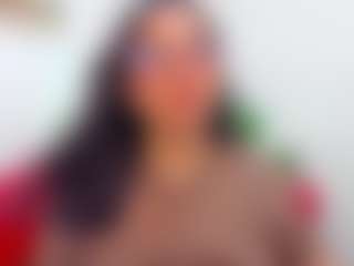 Aria-Rosee's Live Sex Cam Show