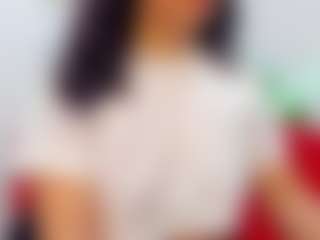 Aria-Rosee's Live Sex Cam Show