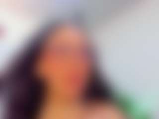 Aria-Rosee's Live Sex Cam Show