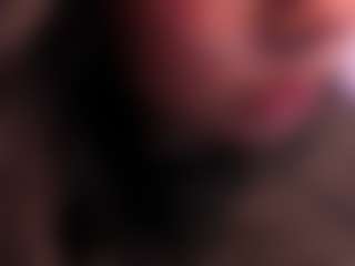 Aria-Rosee's Live Sex Cam Show