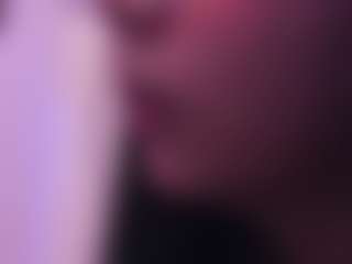 Aria-Rosee's Live Sex Cam Show