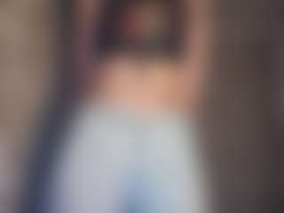 Live cam show with BonnySchatzel - Small Tits on StripNow