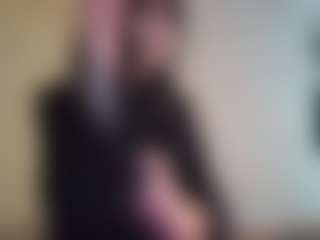 Live cam show with BonnySchatzel - Gamer Mature on madthumbs