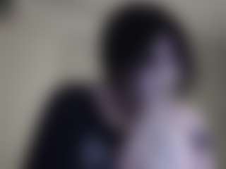 Live cam show with BonnySchatzel - 420 on Camming Site