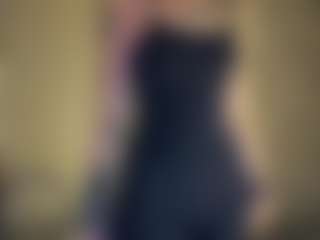 Live cam show with BonnySchatzel - Stockings on Gym Cam Girls