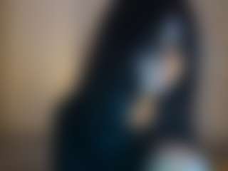 Live cam show with BonnySchatzel - Small on friskycurves.com