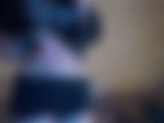 Live cam show with BonnySchatzel - Skinny on Uber Horny