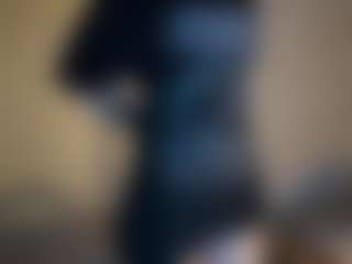 Live cam show with BonnySchatzel - Emo on Camsoda