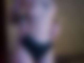 Live cam show with BonnySchatzel - Green Eyes on nudelive.tv