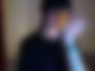Live cam show with BonnySchatzel - Oil on Camsoda