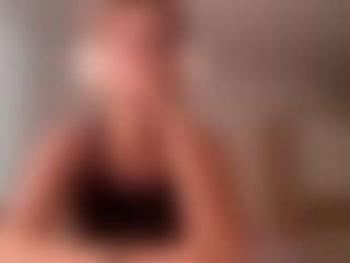 Live cam show with CandisMurdoch - Hairy Pussy Brown Hair on Latina Girls