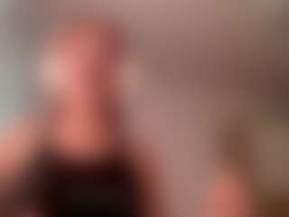 Live cam show with CandisMurdoch - New Toys on Camversity