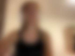 Live cam show with CandisMurdoch - Moaning on Camsoda
