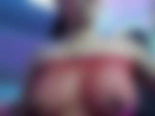 Live cam show with Candy-Lyn - Red Hair Young Adult on Camiplay Live