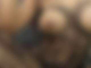 Live cam show with Candy-Lyn - Deepthroat on camgirlchat.live