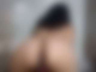 CHECHU261084's Live Sex Cam Show