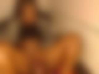 Live cam show with ChocolateBae03 - Orgasm on Milfs Live