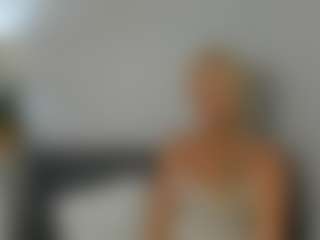 ClareHotMature's Live Sex Cam Show