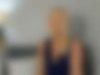 Live cam show with ClareHotMature - Strip Mature on instabang
