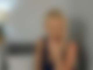ClareHotMature's Live Sex Cam Show
