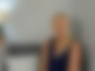 ClareHotMature's Live Sex Cam Show