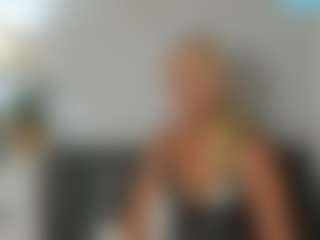 ClareHotMature's Live Sex Cam Show