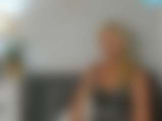 ClareHotMature's Live Sex Cam Show