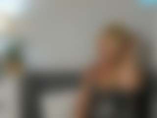 ClareHotMature's Live Sex Cam Show