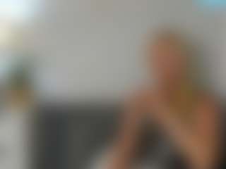 Live cam show with ClareHotMature - Blonde Hair on madthumbs
