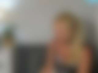ClareHotMature's Live Sex Cam Show