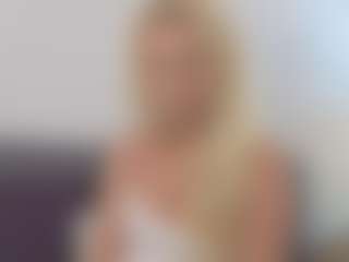 ClareHotMature's Live Sex Cam Show