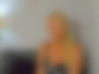 ClareHotMature's Live Sex Cam Show