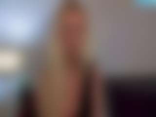 ClareHotMature's Live Sex Cam Show