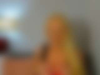 ClareHotMature's Live Sex Cam Show