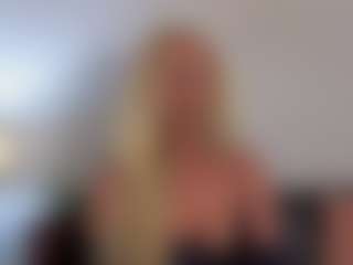 Live cam show with ClareHotMature - Granny Blonde Hair on Camsoda